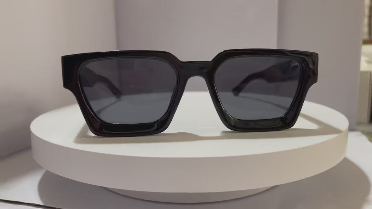 Les Broches & Co. Classic Black UV400 Eyewear (Unisex)